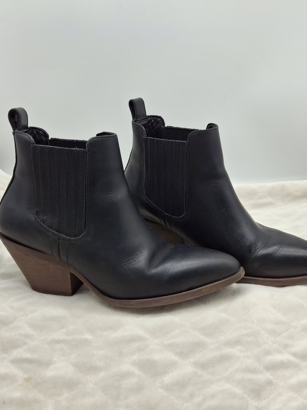 Women's Portland Leather Patina The Dakota Ankle Boots. Size: 8